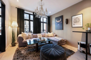 Modern 2nd-Floor Luxury Apartement